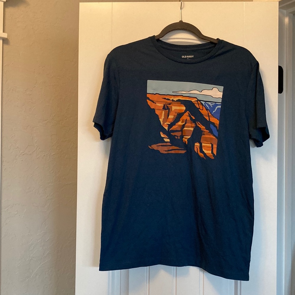 Old Navy Grand Canyon T-shirt